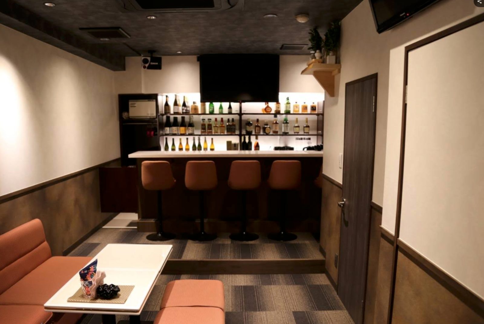 カジュアルスナック NISHIGO 店内写真2
